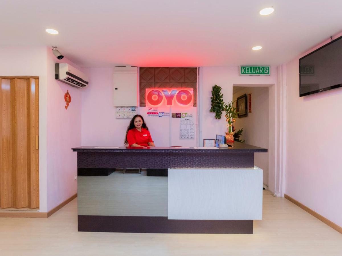 Oyo 44026 98 Hotel Johor Bahru Esterno foto