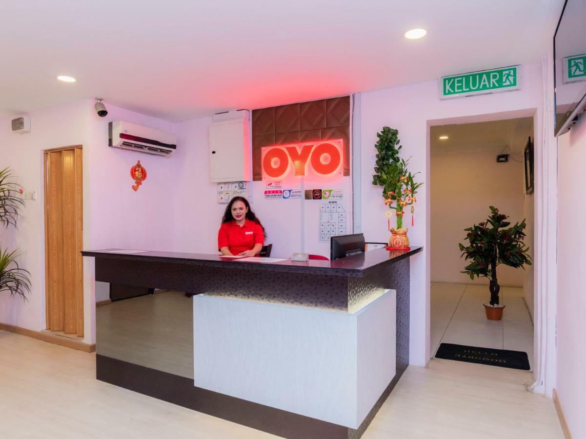 Oyo 44026 98 Hotel Johor Bahru Esterno foto